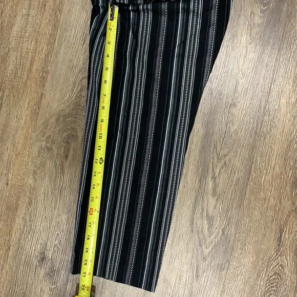 Talbots Petites Stretch Striped Capris - Picture 5 of 5